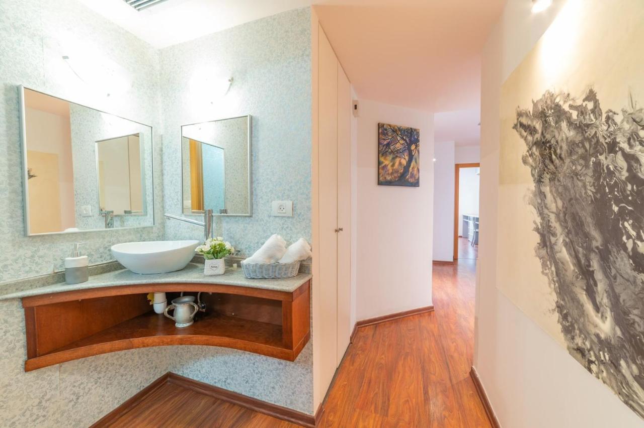 Art Apartment In Mamila - Art & View Jérusalem Extérieur photo